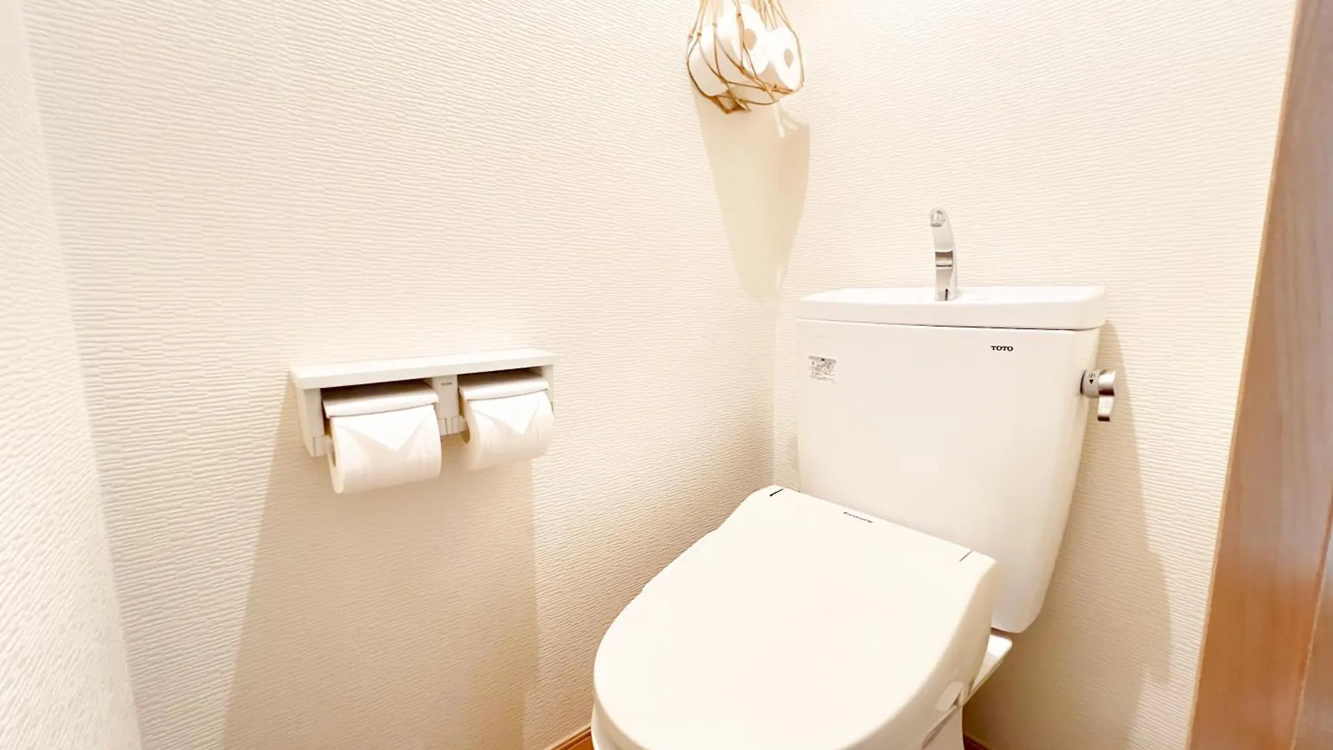 Asakusa 2 Bedrooms&Living Max 6Ppl Free Wifi Tokyo 0*,  Japan